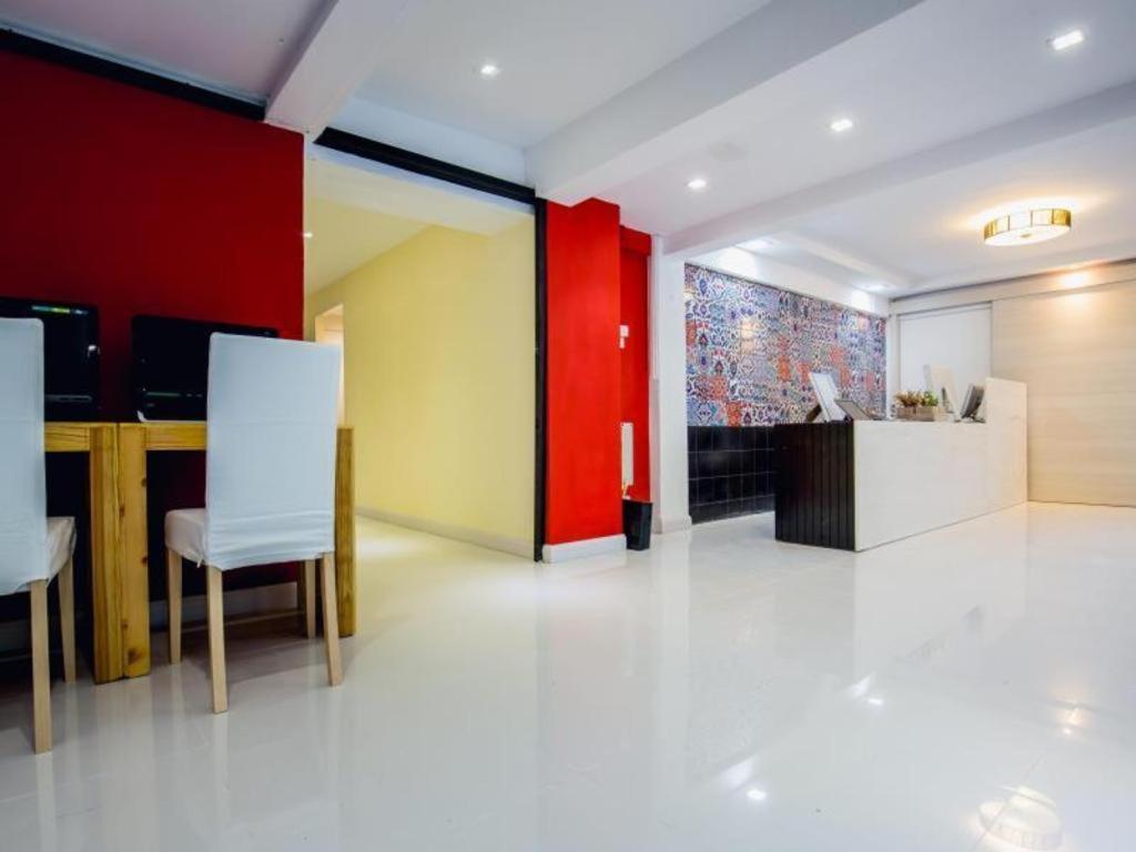 Anchor Boutique House Hotel Patong Exterior photo