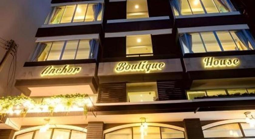 Anchor Boutique House Hotel Patong Exterior photo