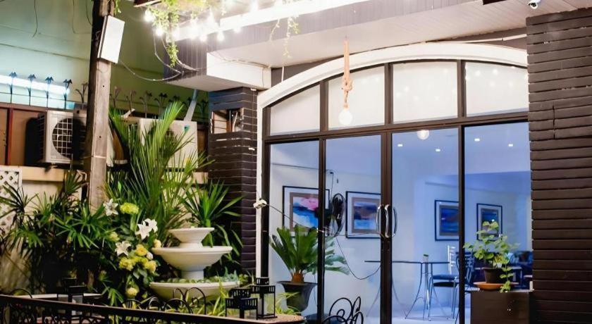Anchor Boutique House Hotel Patong Exterior photo